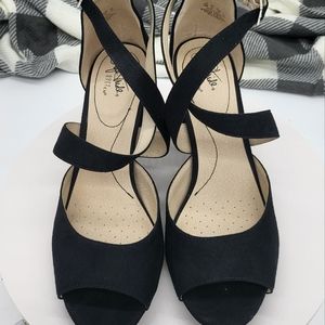 Life Stride Flex Black Chunky Heel